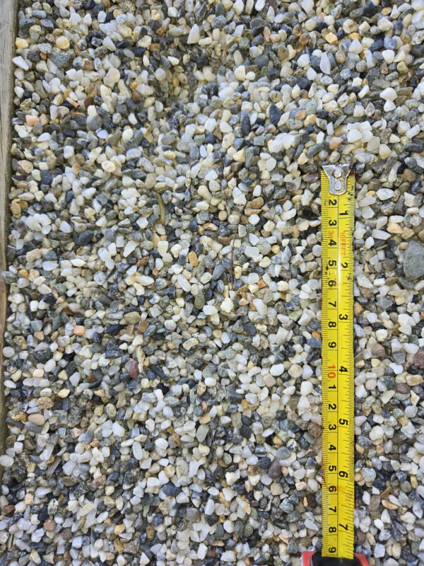 1/4" Black & White Quartz